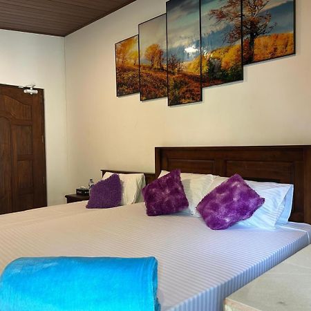 Dinu Lanka Resort Катунаяка Экстерьер фото
