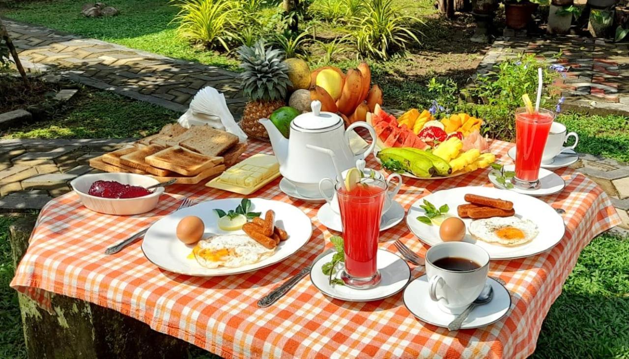 Dinu Lanka Resort Катунаяка Экстерьер фото